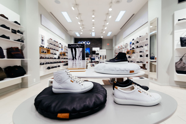 echo shoe store